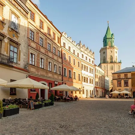 Rynek 10 Apartment *