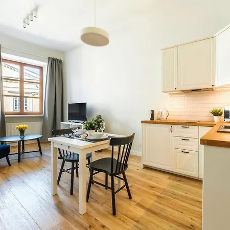 Rynek 10 Apartment *