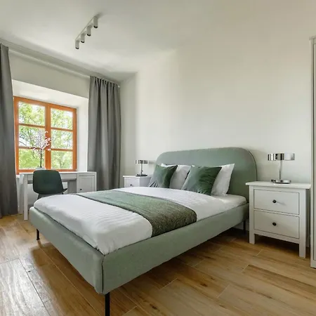 Rynek 10 Apartment *